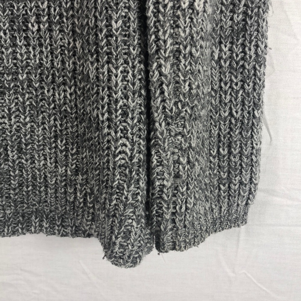 Hannah Sweater with Front Pockets | Size Small - Picture 7 of 8